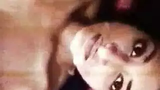 فيلم إباحي عناق: جنس عنيف وهزة جماع مع نزول السائل
