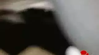 عاهرات محجبات يظهرن أثداءهن الطبيعية الكبيرة ويأخذن القضيب