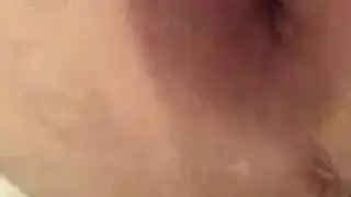 إيلاج سحاقي مزدوج بالعُدّة الذكرية في القبو