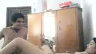 بورن شرجي بوضعية الكلب مع تمديد وقذف