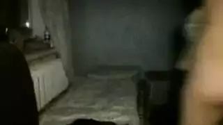 حوض السباحة خجول خلف الكواليس