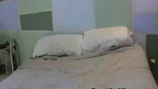 ينيك فتاة سكرانة علي سرير
