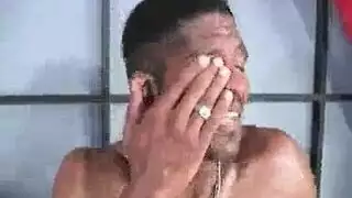 دمية جنس شقراء تُضرب في المؤخرة وتُنتهى بالقذف على الوجه