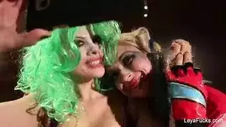 مؤخرة إيبوني ضخمة تُمارس معها الجنس بعمق وقوة