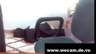 عاهرة كاميرا تركية جديدة تفتح ساقيها على نطاق واسع