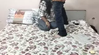 صوت هندي عالٍ في جلسة جماع منزلي خام