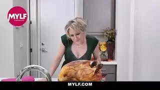 الريبيب الشهواني يضرب فرج زوجة الأب الشقراء الضيق