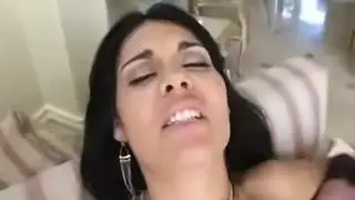 صحوتها الإباحية: من متزمتة إلى غمد قضيب لا يشبع