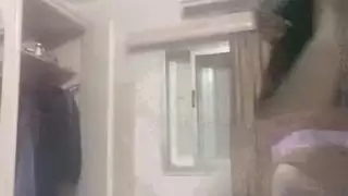 مزيج من عبادة باطن القدم والسحاق لسيدة مصرية