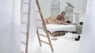 سويديه شقرا
