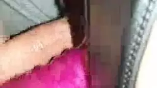 رباعية آسيوية: قضيب عميق الحلق ولعق حلمتين في مشهد صريح