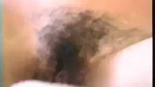 سمراء بمؤخرة مستديرة تتوق لعمل xxx قاسي في فرجها المبلل