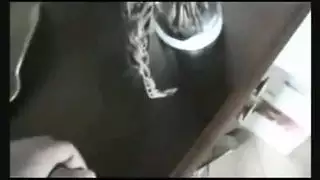 أُسرت واستُخدمت في جماع جماعي قاسٍ