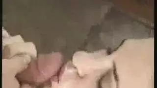 صغيرات سودانيات تأخذ زبور كبيرة