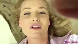 زوجة الأب متلهفة للظهور في فيلم إباحي لأول مرة