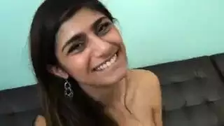 فيديو لمايا خليفه تستمني