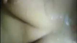 وحده كبيره مربربه احب الصغار