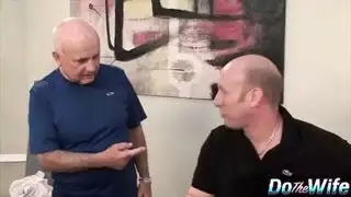 الزوجة المطيعة تتلقى لعقًا قاسيًا ونيكًا صعبًا