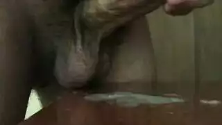 ولد يمص زوب
