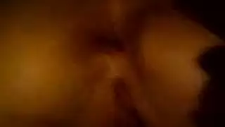 مزيج من الجنس الفموي الحسي والاستمناء ينتهي بهزة جماع متفجرة