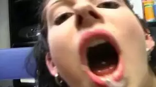 ماراثون إباحية بهيمية: نساء تأخذ حمولات الحصان