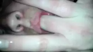 حفلة جنس في واحة سيناء: أثداء ومؤخرات تحت الشمس