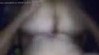 هيمنة شرجية: شقراء تمارس الجنس بعنف وهي مقيدة