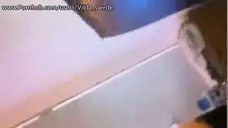 أصدقاء سود يدعون طرفًا ثالثًا لممارسة جنس جماعي