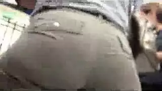 لاتينية مغرية تسيطر على شاب بمهارات فمها