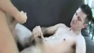 سكس محارم اخوان شواذ ينيكوا بعض