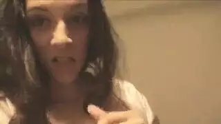 الهواة امرأة سمراء بوف سيبما ستايلز الوجه بين الأعراق