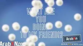 ليكسي لونا في مستشفي تتناك
