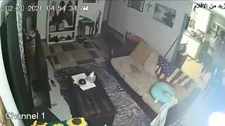 محجبة تجلس علي الزب