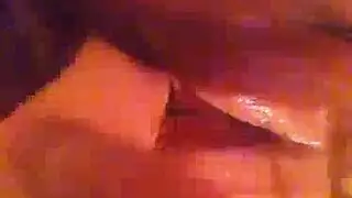 رجلان وزوجة ساخنة واحدة: خيال جنسي لسمراء مع زوجها وعشيقها
