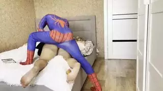 قضيب صلب يدخل فرج زوجتي التركية المبلل بعنف