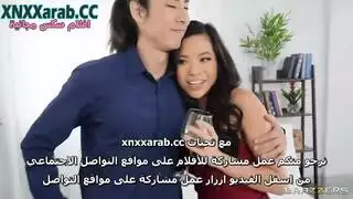 زنجي يدعو زملته علي العشاء سكس مترجم