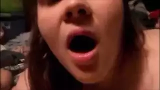 نائب الرئيس على الثدي سرير الجنس شمام