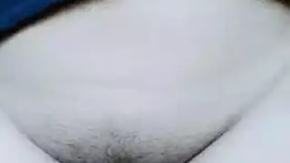 ادخال الادوات في طيزها