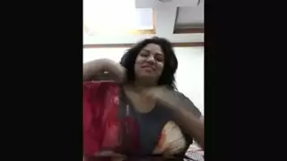 مصرية هيجانة ومربربة تتناك من خليجي في الحمام و تقولو زبرك حلو اوي الإباحية فيديوهاته كلها مقاطع