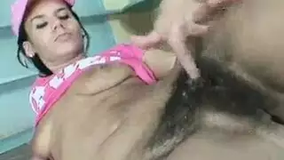 أبي ذو القضيب الكبير يضرب ابنته الشقراء في المطبخ