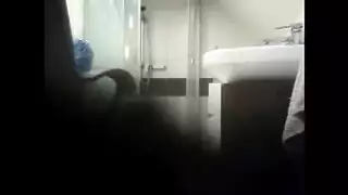 ازبار في فخذ