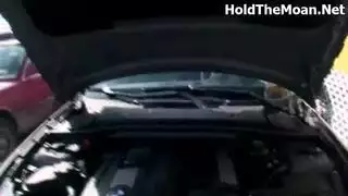 في سيارة حتى للبيت