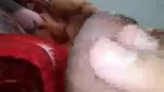 عاهرة زنجبيلية يائسة تئنّ بلا سيطرة أثناء الضرب القاسي