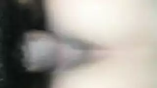 حب محرم: شريط جنسي صريح مع الأخت