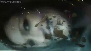 ثلاثية مثليات مراهقات: جلسة استمناء في الفصل
