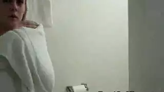 يرضع ثديها مع النبك مثير عربي