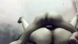وحش اسمر ينيك شقراء