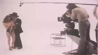 قضيب ضخم يبلع بعمق في فيلم إباحي