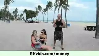 مقاطع اغتصاب بنات طويله ومترجمه