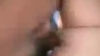 نيك عربي إكس إكس إكس: فرج محلوق في المقعد الخلفي